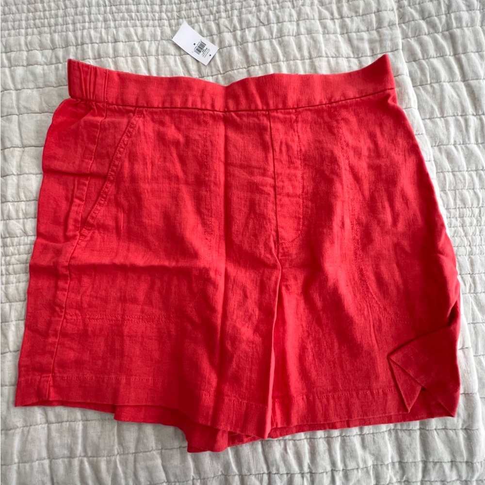 NWT Banana Republic Pull on Easy Short. Size. M